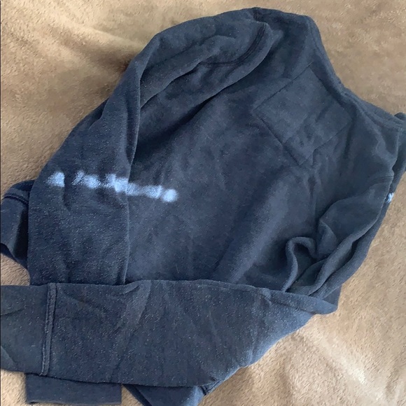 women’s size Small HOLLISTER hoodie - Picture 4 of 4